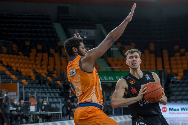 激烈的国际 激烈的国际