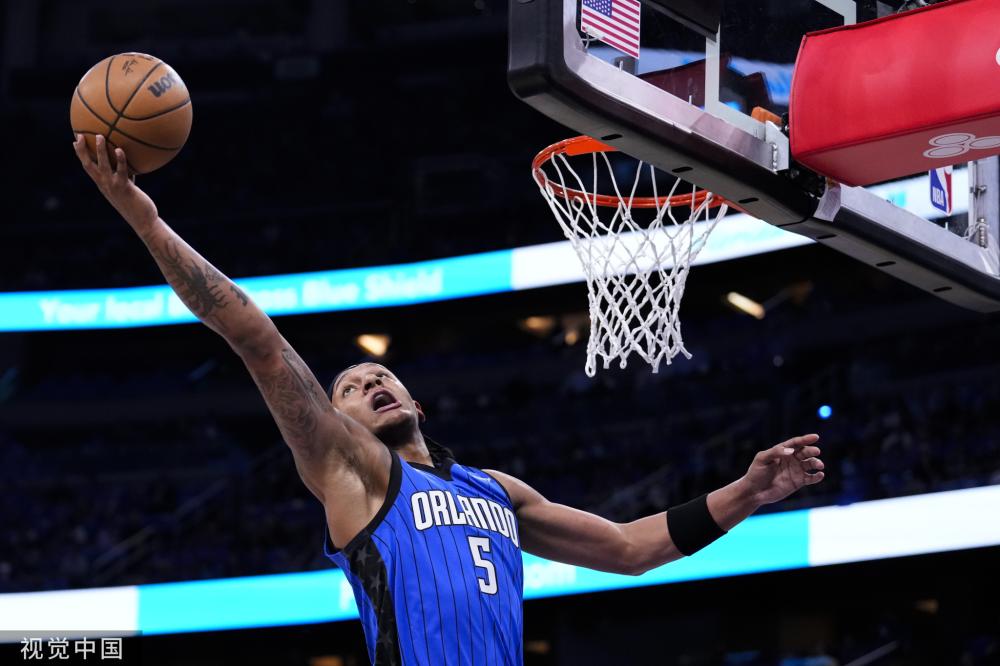 他将再次站 他将再次站